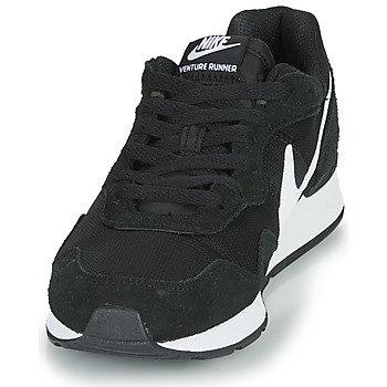 Nike VENTURE RUNNER Noir / Blanc