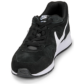 Nike VENTURE RUNNER SUEDE Noir / Blanc